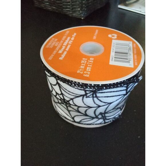 Halloween wired ribbon spiderwebs 25' long black & white - Picture 1 of 5